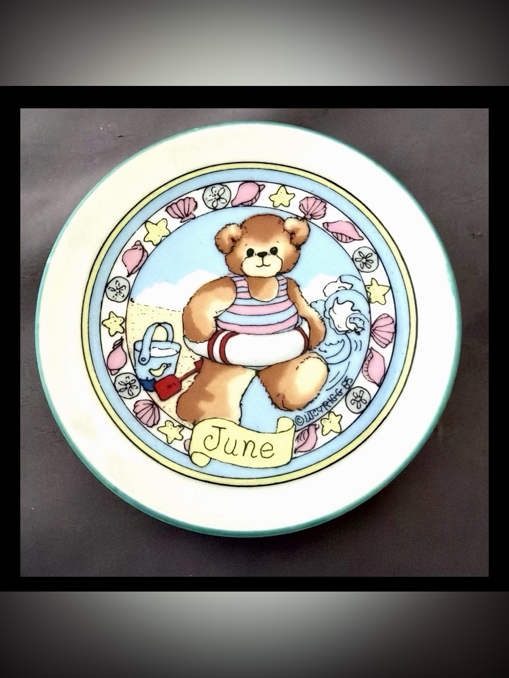 Lucy & Me JUNE 4" Mini Plate Bear Lucy Rigg Enesco 1985 Beach BIRTHDAY EUC